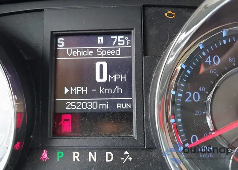 2014 Chrysler Town & Country Touring z USA, uszkodzony, nr VIN 2C4RC1BG3ER270416